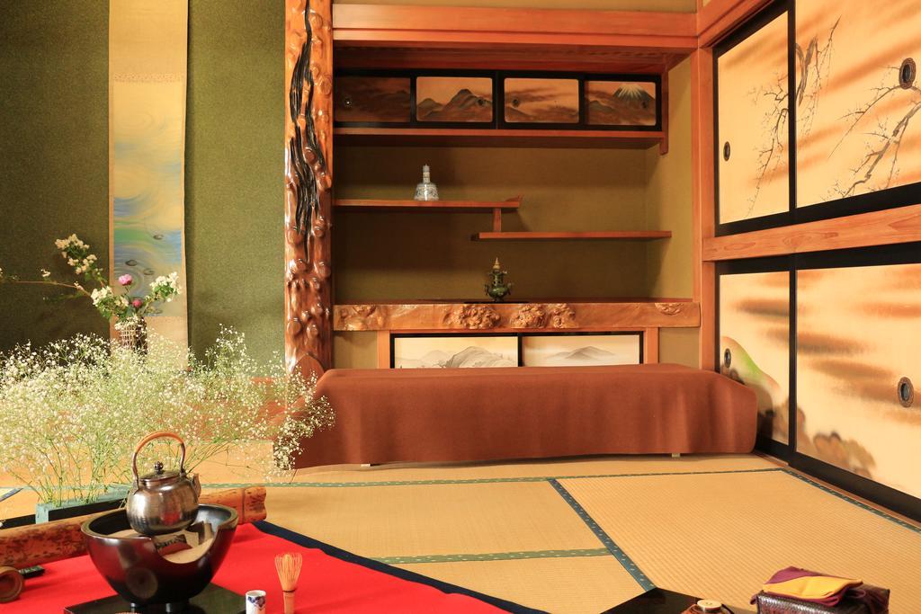 Kougetsu Sanso -- Moon Villa In Tokyo Хатиодзи Экстерьер фото